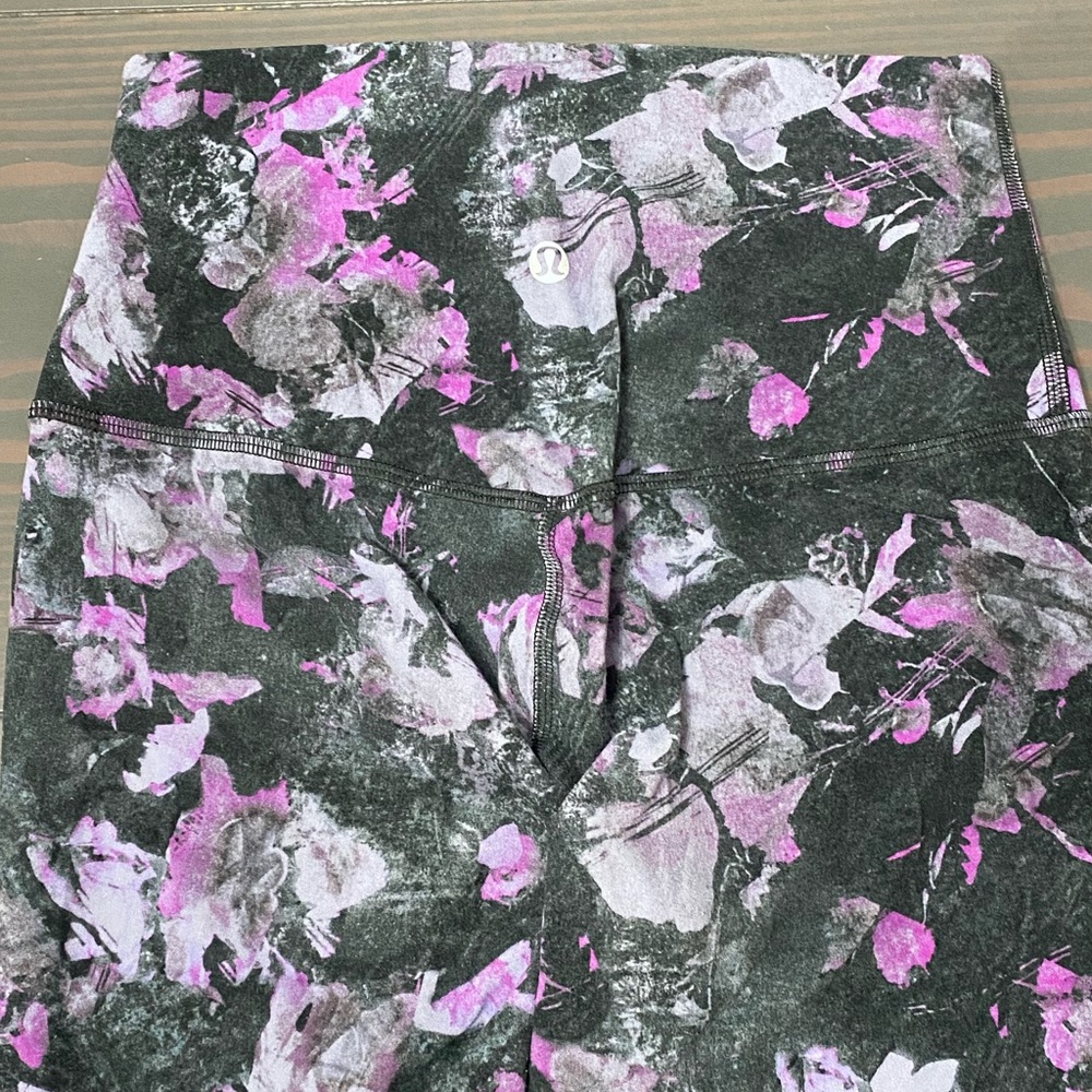 Lululemon align leggings - Picture 2 of 3